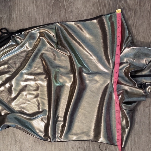 Medemoiselle Gold Turtleneck Top Best Fits XS/S - Picture 6 of 6